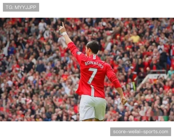 C罗随手背的那个包能付我三个月房租，刷到这图心态裂开